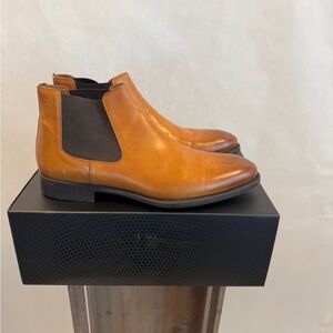 Magnanni Ta/Cognac Leather Chelsea Boots